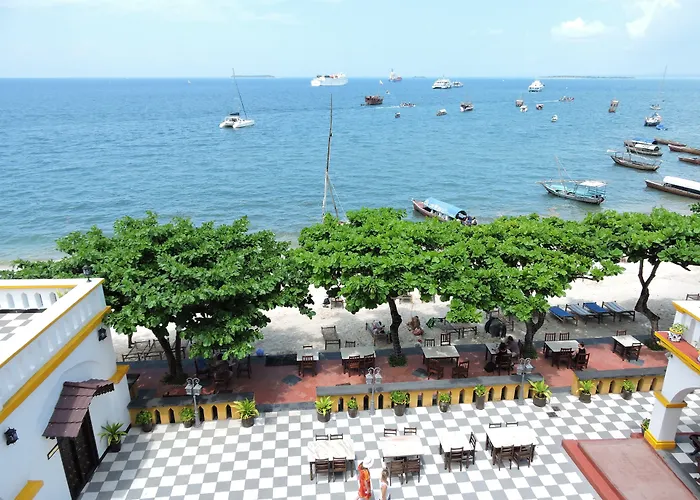 Tembo House Hotel